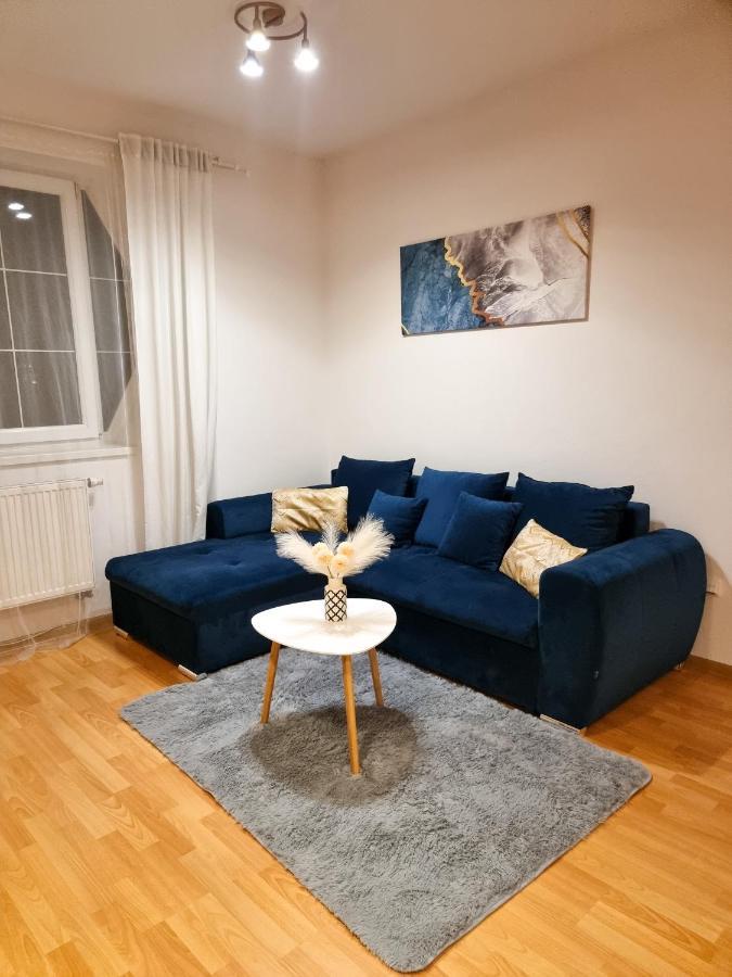 Modern & Cozy Apartment Near Hockey & Football Arena Bratislava Eksteriør billede